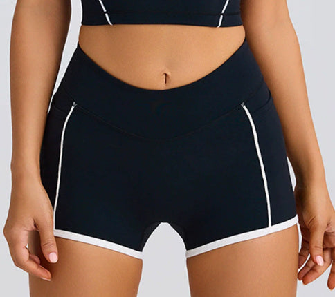 Fitness wear with built-in bra