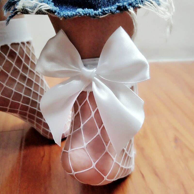 Fishnet Oversized Bow Socks