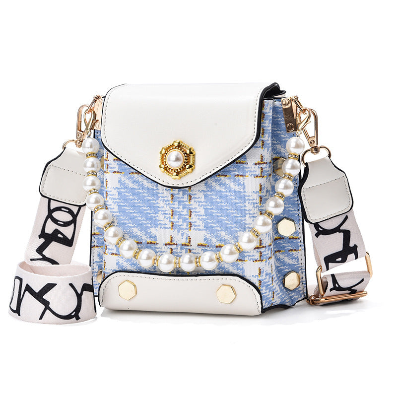 Princess Pearl Chain Bag